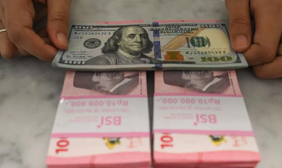 Ketegangan AS-Iran dan Data Ekonomi AS Tekan Rupiah, Sentimen Domestik Tetap Positif