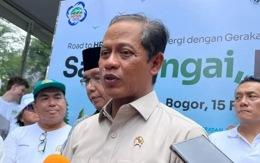 Menteri Lingkungan Hidup Sebut Indonesia Terjebak Triple Planetary Crisis saat Aksi Bersih Sungai di Bogor