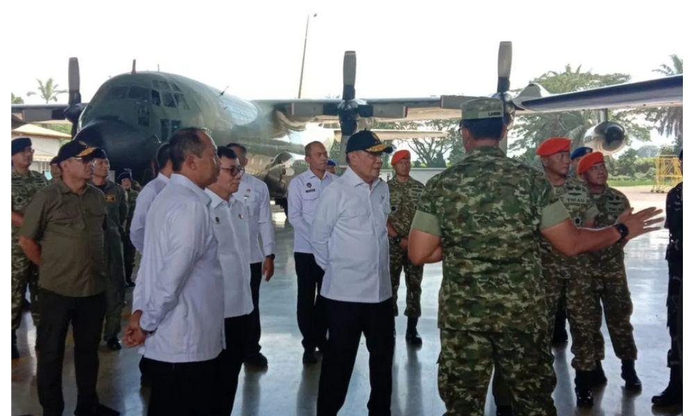Menko Polkam Djamari Chaniago Menegaskan Alutsista TNI AU yang Prima Menjamin Kelancaran Operasi Bencana