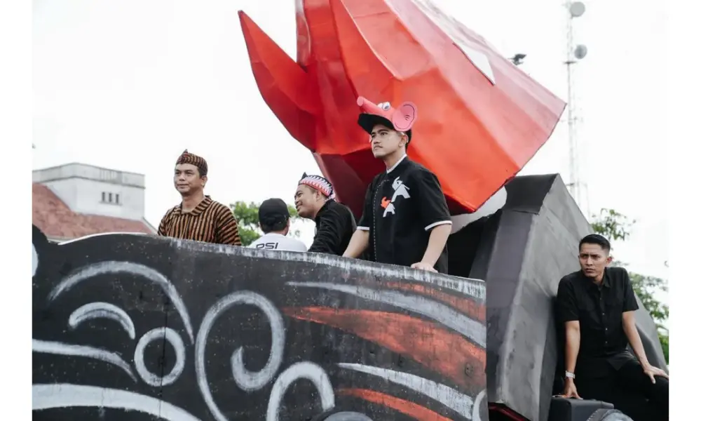 Kaesang Sebut Kirab Budaya PSI di Tegal Jadi Pendekatan Politik yang Membumi