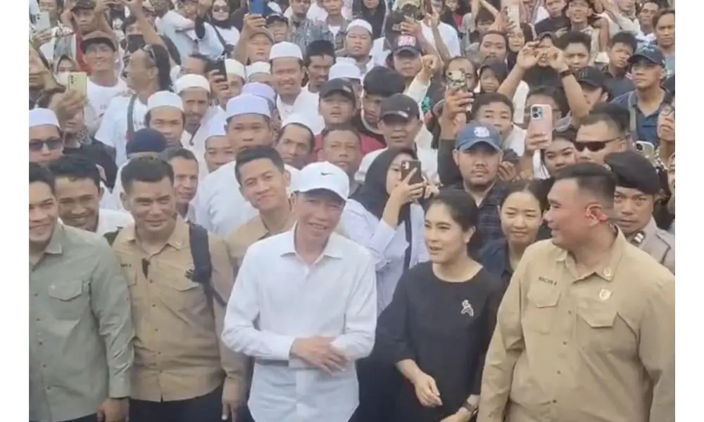Jokowi Hadiri Kirab Budaya PSI di Tegal, Kaesang Tegaskan Politik Seiring Kebudayaan