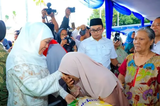 Pemprov Jatim Gelar Pasar Murah di Masjid Al-Akbar untuk Stabilkan Harga Jelang Ramadhan