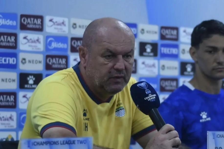 Persib Bandung Siap Tampil Maksimal Saat Jamu Ratchaburi di GBLA, Hodak Yakin Bisa Lebih Baik