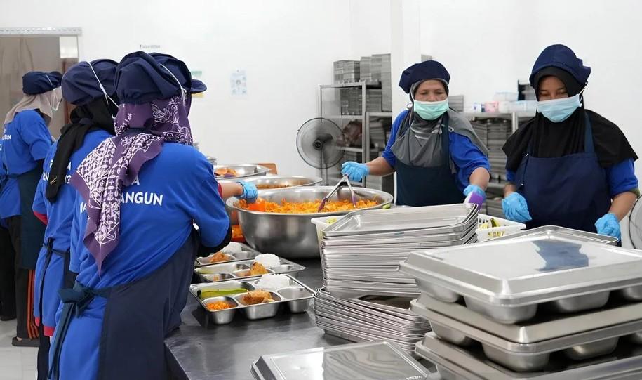 BGN Minta SPPG Hindari UPF dan Sajikan Menu Kreatif Berbasis Lokal dalam Program MBG Selama Ramadhan 2026