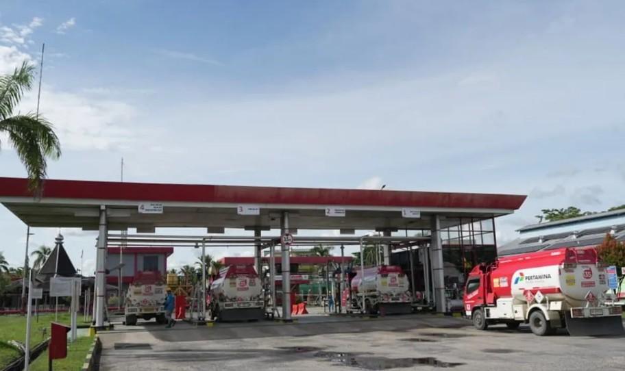 Distribusi BBM Terganggu Akibat Pendangkalan Sungai, Pertamina Perkuat Jalur Darat di Kalbar