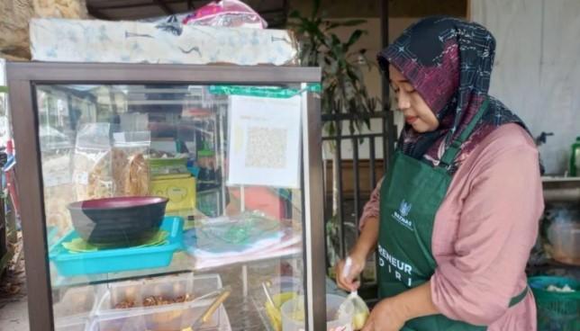 Baznas Berdayakan Pedagang Nasi Kuning di Banjarmasin, Omzet Naik Jadi Rp1 Juta per Hari