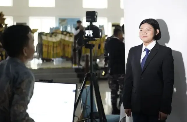 Kanim Surabaya Jadi Percontohan Pengambilan Data Biometrik Paspor Dinas