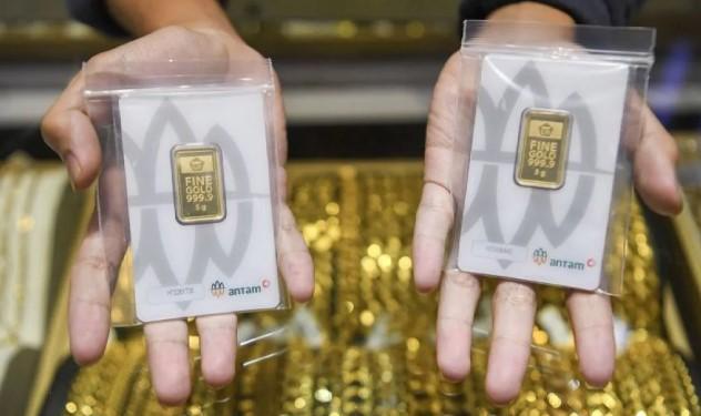 Harga Emas Antam Melonjak Rp68.000, Tembus Rp3.012.000 per Gram