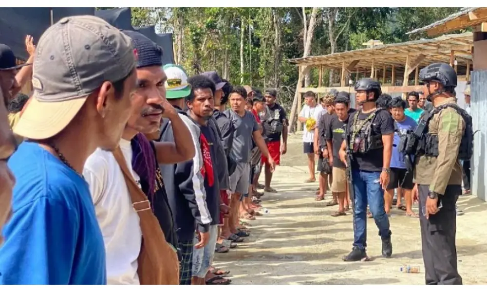 Dua Orang Tewas, TNI-Polri Evakuasi 26 WN China dari Tambang Emas Nabire