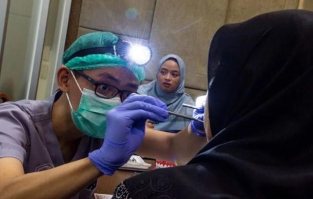 Perempuan Hamil Rentan Gangguan Gusi, Dokter Ingatkan Pentingnya Perawatan Gigi