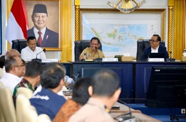 Tito Karnavian Perkuat Koordinasi Lintas Kementerian Percepat Rehabilitasi Pascabencana Sumatera
