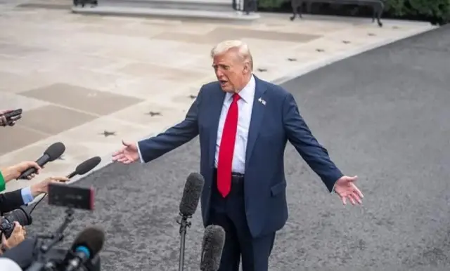 Hakeem Jeffries Tuduh Donald Trump Berbohong soal Klaim Penghancuran Program Nuklir Iran