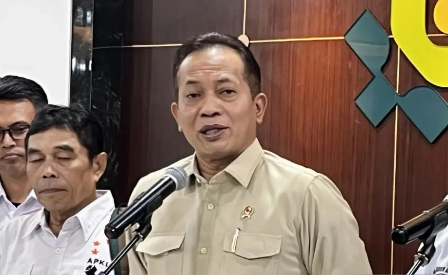 Menteri Koperasi Ferry Juliantono Akan Kaji Ulang Perpres 112/2007 Terkait Jarak Ritel Modern dan Pasar Tradisional