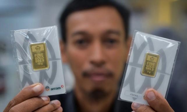 Harga Emas Antam Naik Rp6.000, Tembus Rp3.045.000 per Gram pada Jumat Pagi