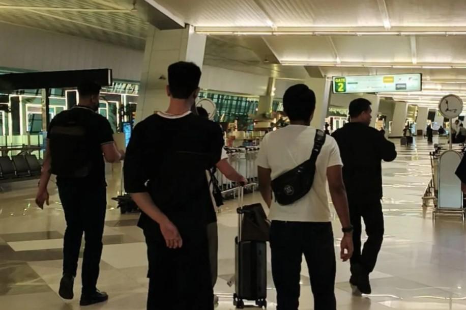 Dua WNA Disalahgunakan Izin Tinggal, Imigrasi Jakarta Selatan Deportasi DJ dan Penari Asal China dan Thailand