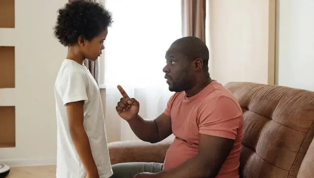 Orang Tua Dapat Kendalikan Emosi Saat Puasa dengan Strategi HALT dan Jeda