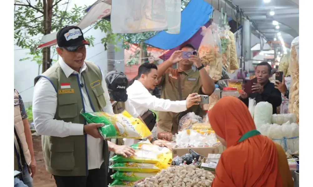 Dirut Bulog Pastikan Harga dan Stok Pangan Strategis di Semarang Aman hingga Idul Fitri 2026