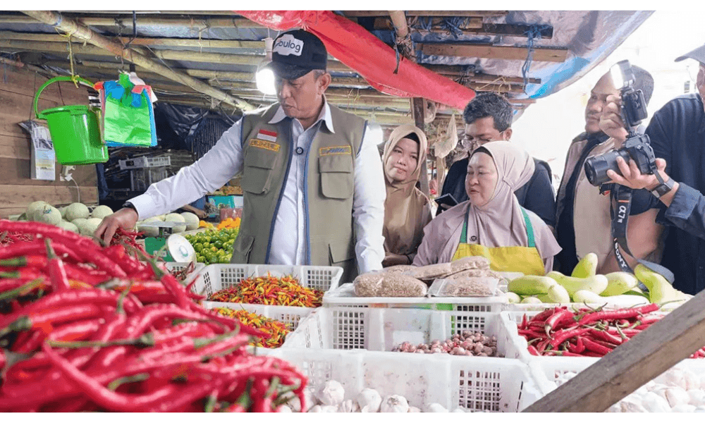 Dirut Bulog Pastikan Stabilitas Harga Pangan di Makassar Jelang Ramadhan dan Lebaran