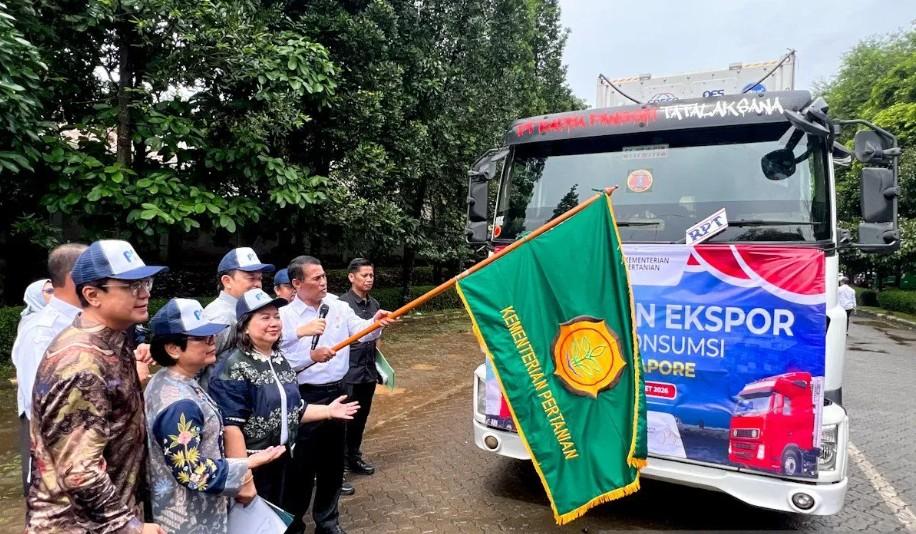 Mentan Andi Amran Sulaiman Melepas Ekspor 545 Ton Produk Unggas Senilai Rp18,2 Miliar ke Tiga Negara
