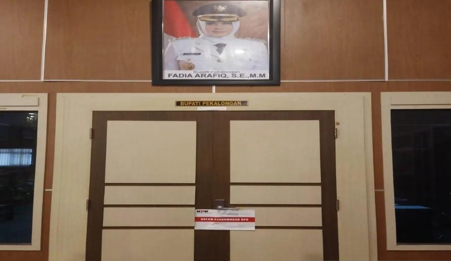 KPK Segel Empat Ruangan Kantor Pemkab Pekalongan Usai OTT Bupati Fadia Arafiq