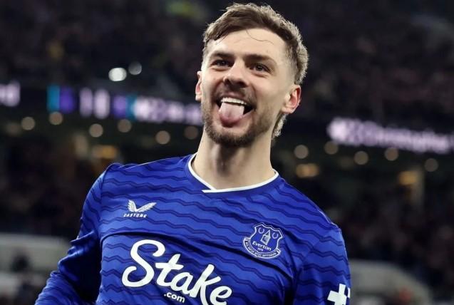Hasil Liga Inggris: Everton Hantam Burnley 2-0, Sunderland Tekuk Leeds 1-0