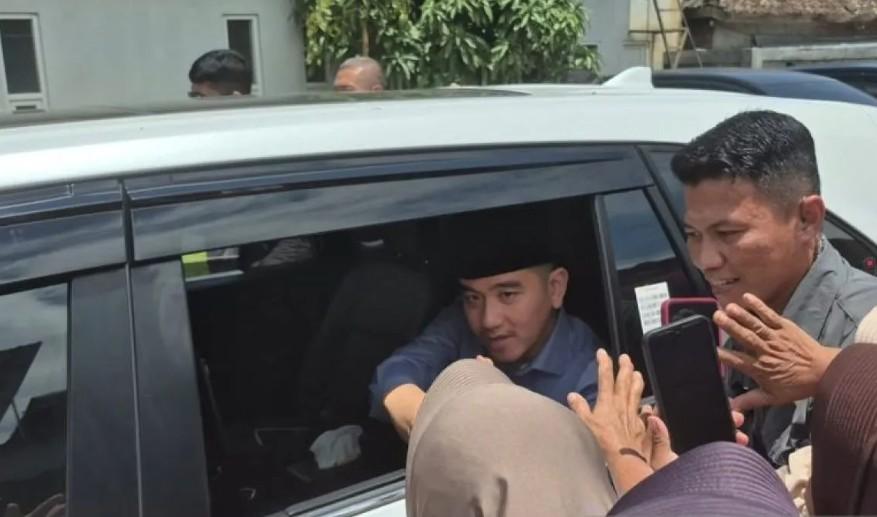 Wapres Gibran Tekankan Etika dan Nalar Kritis dalam Penggunaan AI saat Kunjungi SMP Plus Muthahhari Bandung