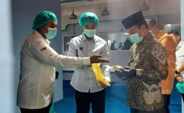 Mendukbangga Wihaji Apresiasi Pemberdayaan 18 UMKM saat Tinjau SPPG Cipanas Cianjur
