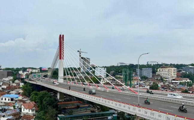 Wali Kota Bandung Muhammad Farhan Mengintensifkan Patroli di Flyover Pasupati untuk Cegah Aksi Bunuh Diri