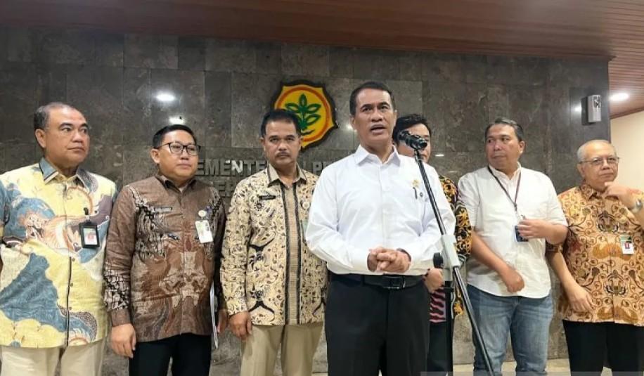 Menteri Pertanian Andi Amran Sulaiman Pastikan Stok Beras Nasional Aman hingga 324 Hari ke Depan