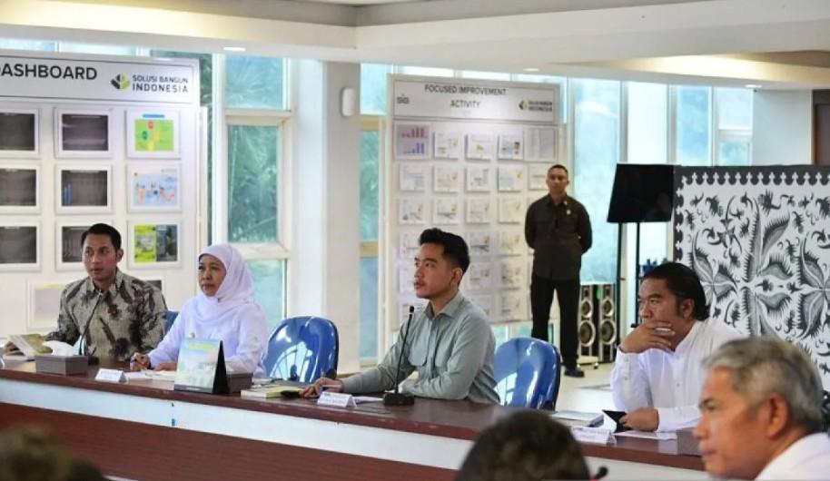 Wapres Gibran Tekankan Percepatan Pemulihan Fasilitas Umum dan Rumah Warga Pascabanjir di Tuban