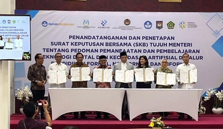 Pemerintah Terbitkan SKB Tujuh Menteri tentang Pemanfaatan AI dan Teknologi Digital di Pendidikan