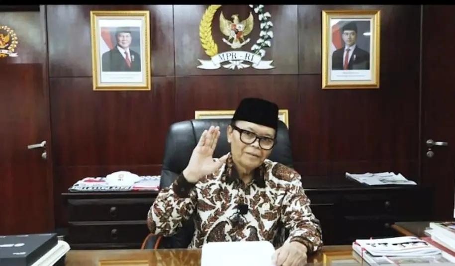 Hidayat Nur Wahid Minta Pemerintah Tidak Terburu-buru Batalkan Haji 2026