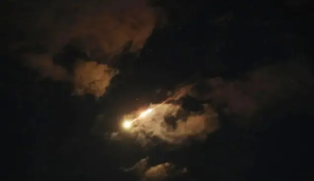 Iran Serang Sejumlah Lokasi yang Diduga Markas Komandan Israel dan Amerika Serikat dengan Drone dan Rudal