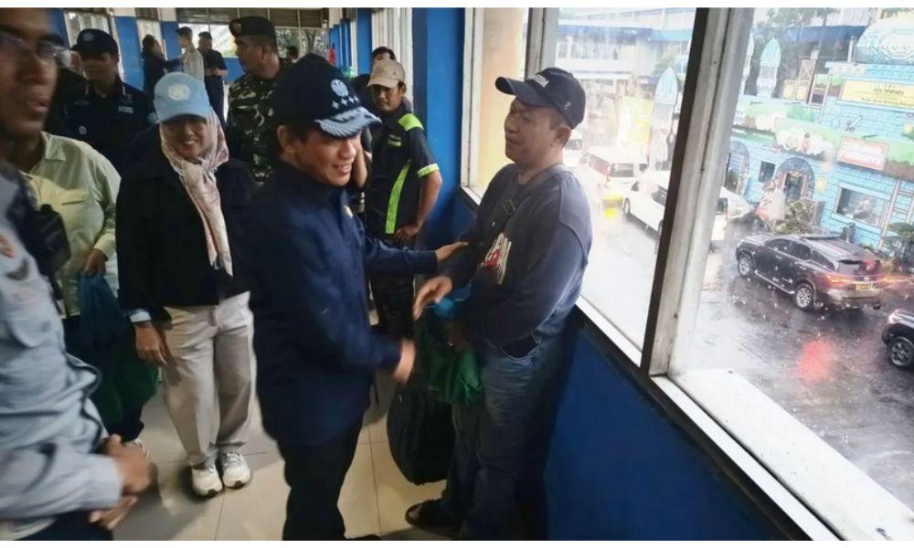 Menteri Lingkungan Hidup Nilai Pengelolaan Sampah di Terminal Purabaya Perlu Ditingkatkan