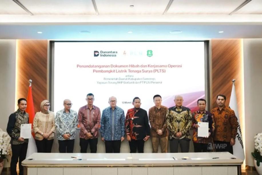 Kolaborasi Pemerintah dan Industri Hadirkan Dua PLTS untuk 2.000 KK di Sumenep