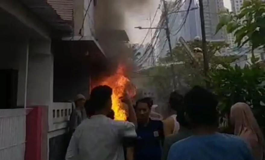 Kebakaran Rumah di Tanah Abang Tewaskan Seorang PNS, Api Diduga Berasal dari Sepeda Motor