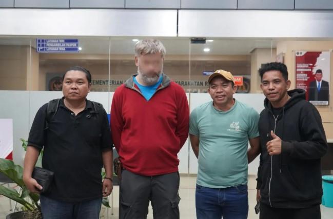 Imigrasi Palu Deportasi WN Jerman karena Teliti Flora Tanpa Izin di Lore Lindu