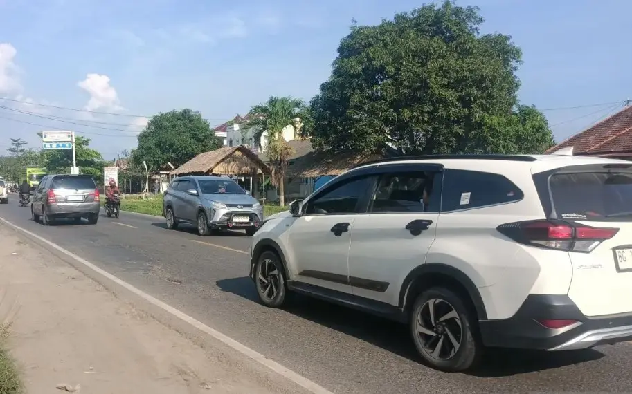 Puncak Arus Balik Lebaran 2026 di Jalinsum Muara Enim Padat Namun Lancar Tanpa Kemacetan Berarti