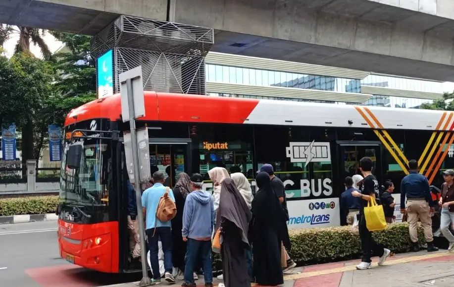 Transjakarta Hadirkan Tarif Rp12 Selama Sehari Penuh untuk Rayakan Ulang Tahun ke-12