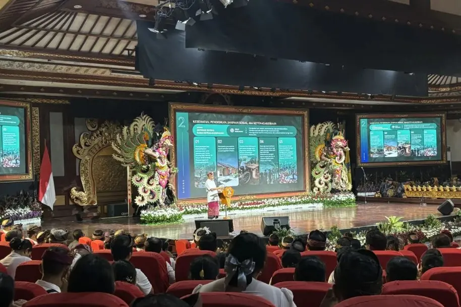 Gubernur Wayan Koster Dorong Optimalisasi Aplikasi PMI Krama Bali untuk Lindungi Pekerja Migran