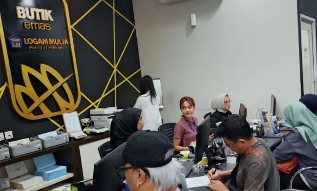 Harga Emas Antam Stabil di Rp2,85 Juta per Gram, Buyback Turun Rp17.000