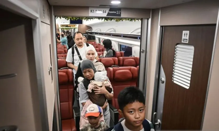 KCIC Siapkan 1.700 CCTV dan Layanan Lost and Found untuk Antisipasi Barang Tertinggal di Whoosh