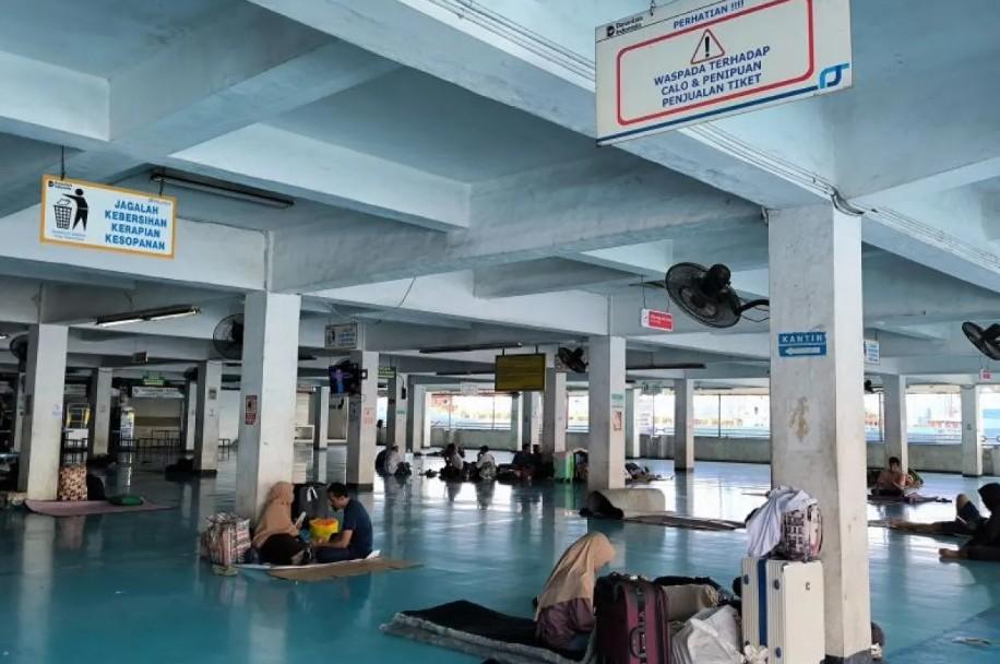 Pemudik Makassar Tertahan di Tanjung Priok Akibat Kapal Rusak, Jadwal Molor hingga Awal April