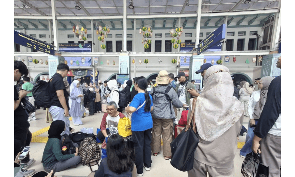KAI Sebut Kereta Api Jadi Pilihan Utama Masyarakat saat Arus Balik Lebaran