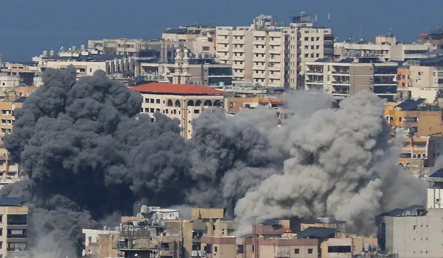 Macron Tegaskan Prancis Tidak Terlibat Serangan AS-Israel ke Iran dan Bantah Tuduhan Trump