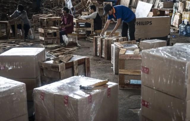 Kenaikan Harga Avtur Picu Ancaman Lonjakan Biaya Logistik di Indonesia