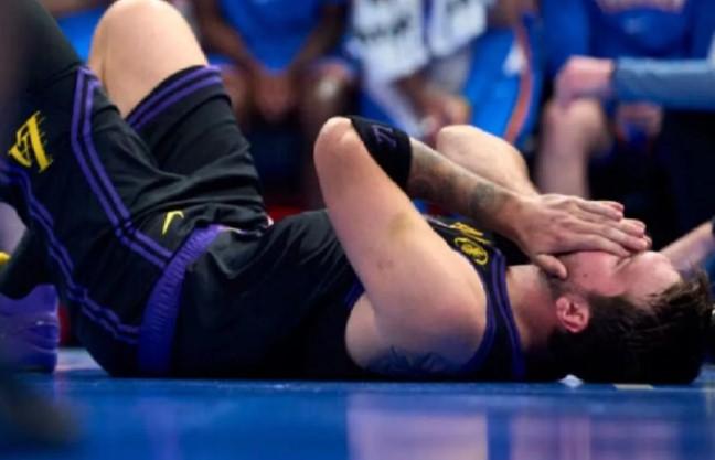 Cedera Hamstring Parah, Luka Doncic Dipastikan Absen Hingga Akhir Musim Reguler NBA