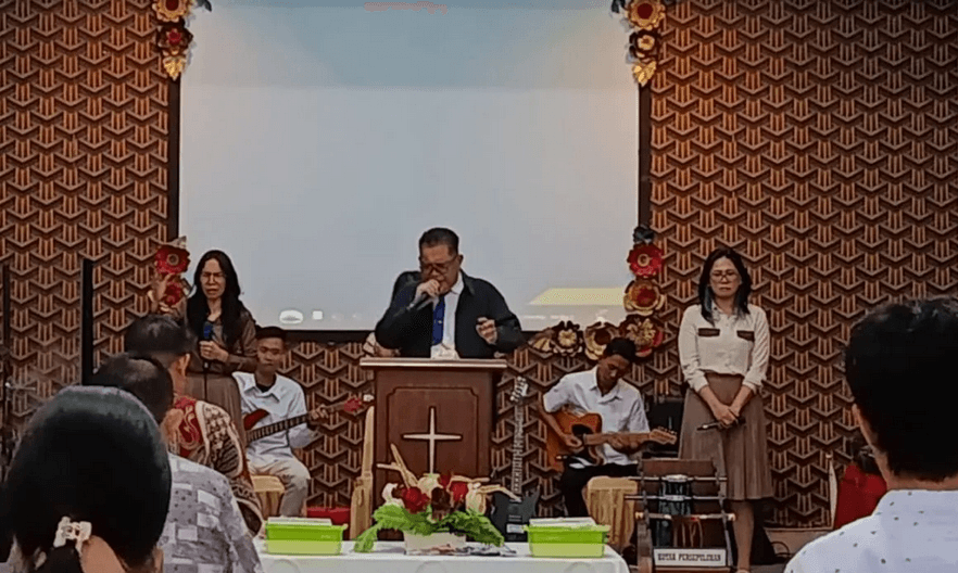 Makna Paskah Ditekankan Pendeta Jefry Manitik, Ajak Jemaat Hidup Sederhana dan Reflektif