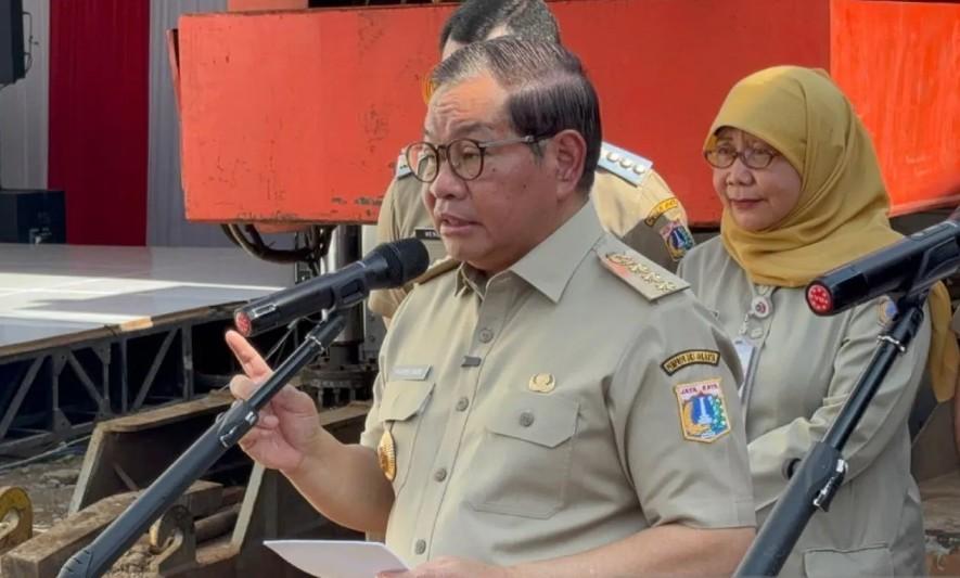 Gubernur Pramono Tegaskan Larangan Pemalsuan Bukti AI di JAKI dan Perintahkan Sanksi Tegas