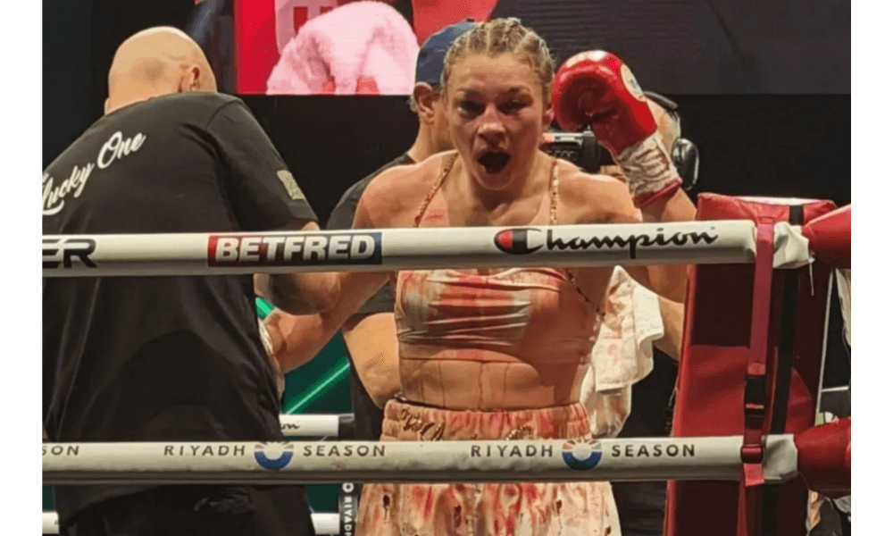 Lauren Price Pertahankan Tiga Sabuk Juara Dunia Usai Kalahkan Pineiro